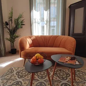 Apartment Le Nid - Proche Theatres - Terrasse - Centre-ville - Clim - Wifi, Avignon