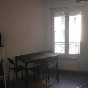 Appartamento Coeur De Joli Studio Tout Equipe, Avignone