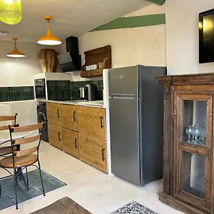 Lumineux Intra-muros Au Calme Appartement