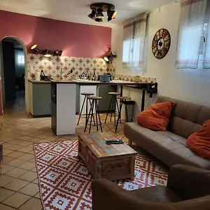 2 Pieces Intramuros Place Pie Appartement