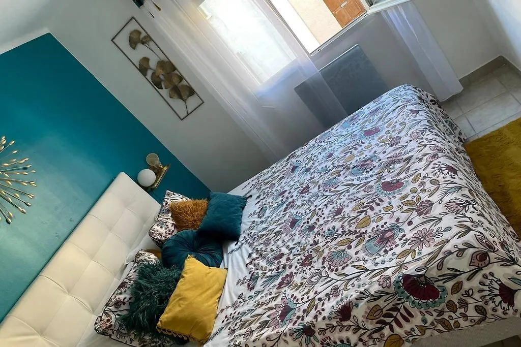Petit appartement de 50 m2 entièrement rénové